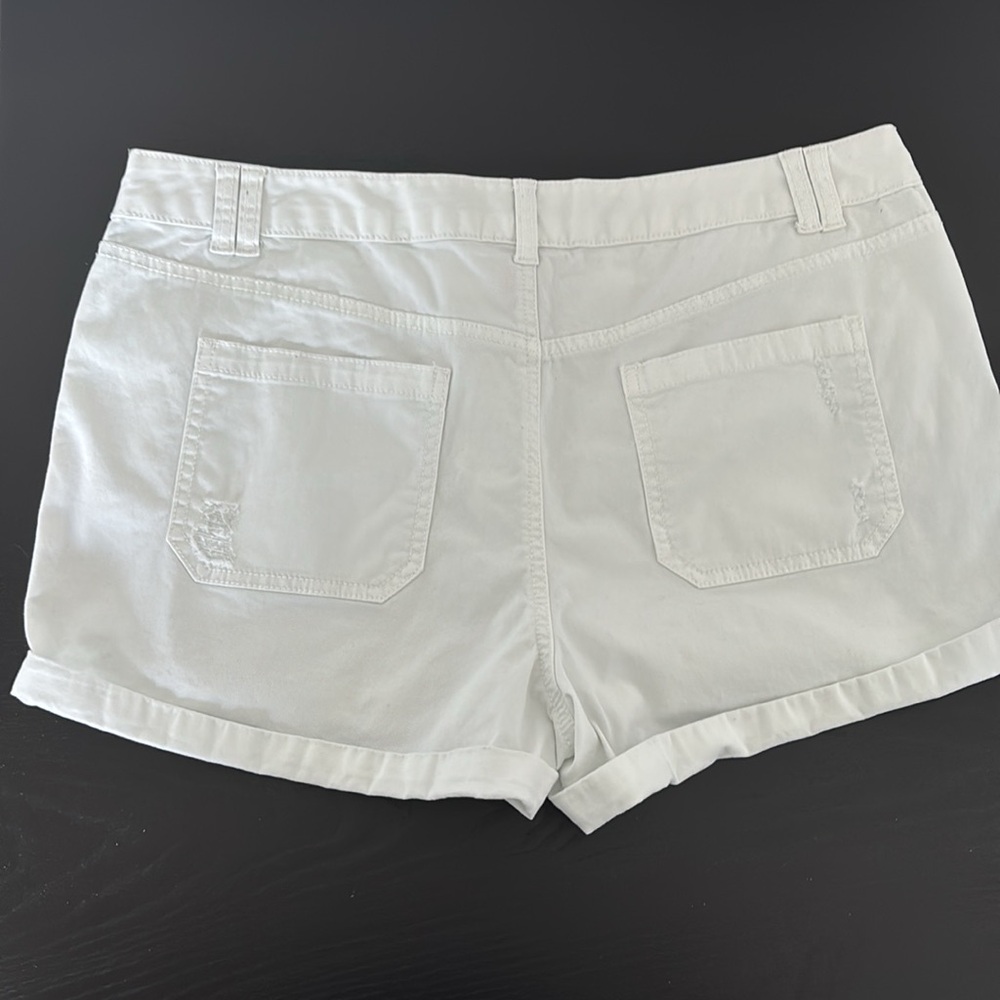 Edgy Streetwear BUNDLE (4)  Bustier Shorts Tee Button Down Y2k Coquette Festival - Picture 3 of 16